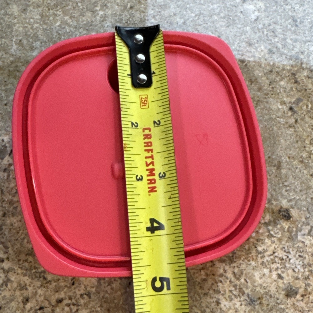 Red Tupperware REPLACEMENT‎ Flip Top Lid 5773 FOR Square Beverage Pitcher 5772A - Picture 8 of 8
